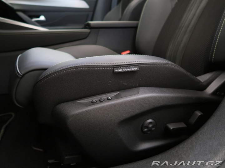 Peugeot 308 1.2HYBRID,CZ,1Maj,GT,e-DC 2025