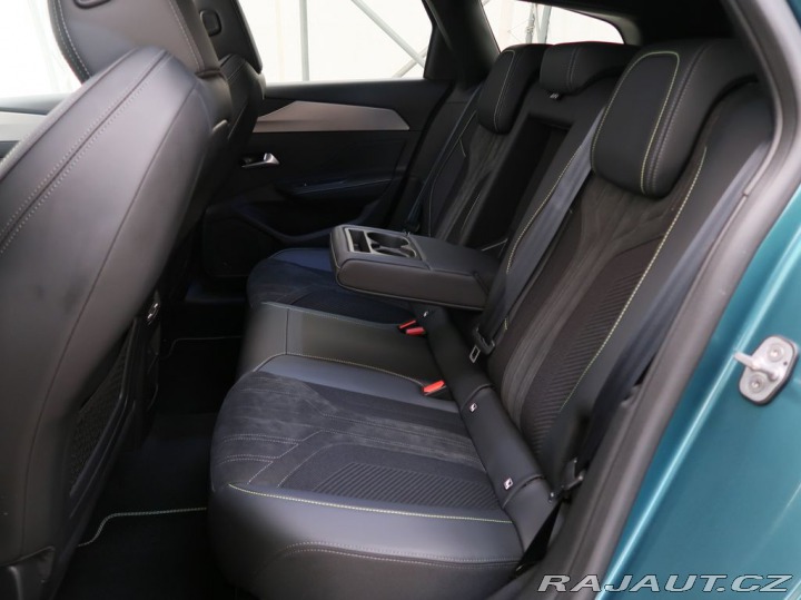 Peugeot 308 1.2HYBRID,CZ,1Maj,GT,e-DC 2025