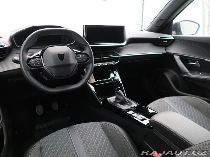 Peugeot 2008 1.2PureTech,74kW,ALLURE,M 2025
