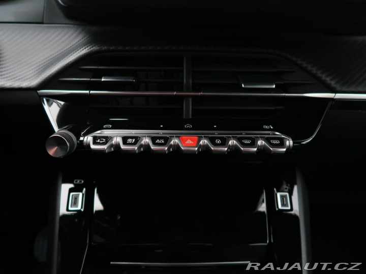 Peugeot 2008 1.2PureTech,74kW,ALLURE,M 2025