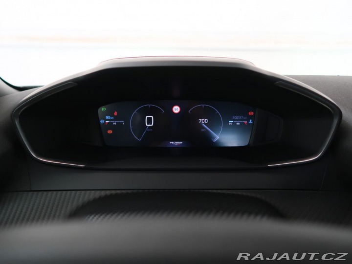 Peugeot 2008 1.2PureTech,74kW,ALLURE,M 2025