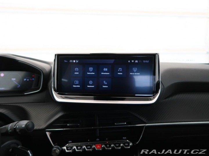 Peugeot 2008 1.2PureTech,74kW,ALLURE,M 2025