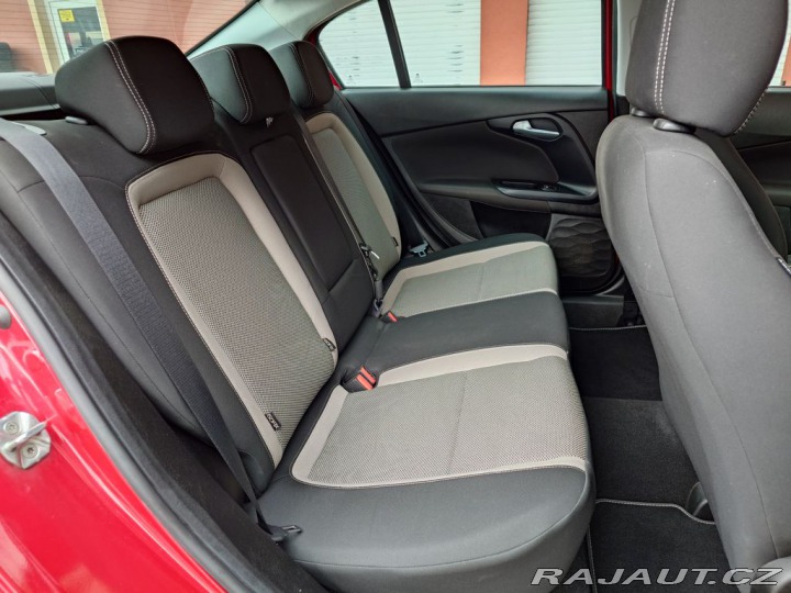 Fiat Tipo 1.6 JTDM Easy 88 kW 2016