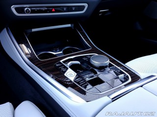 BMW X5 xDrive50e 2025