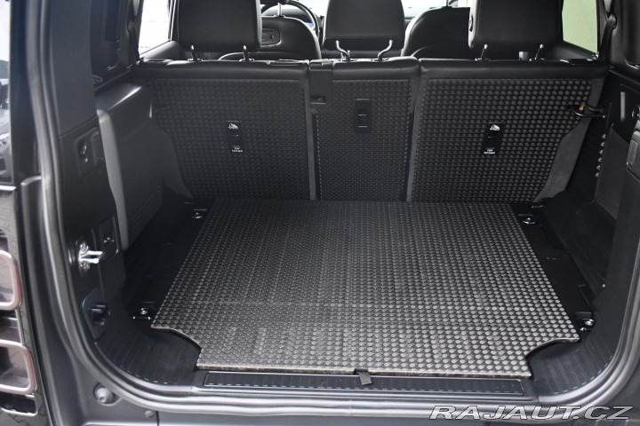 Land Rover Defender 110S D240 AWD MERIDIAN ČR 2020