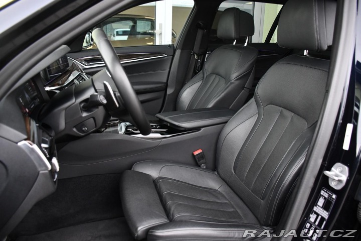 BMW 5 530d xD MSPORT REZERVACE 2021