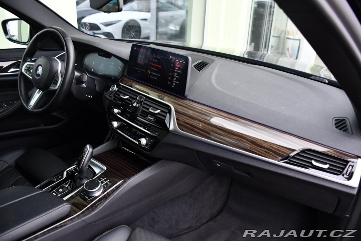BMW 5 530d xD MSPORT REZERVACE 2021