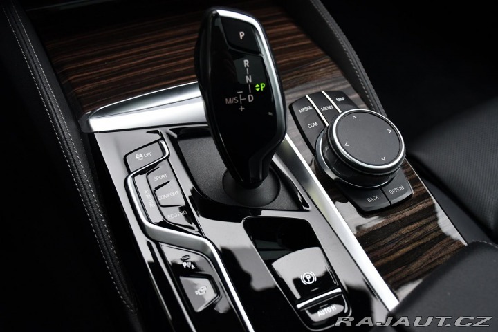 BMW 5 530d xD MSPORT REZERVACE 2021