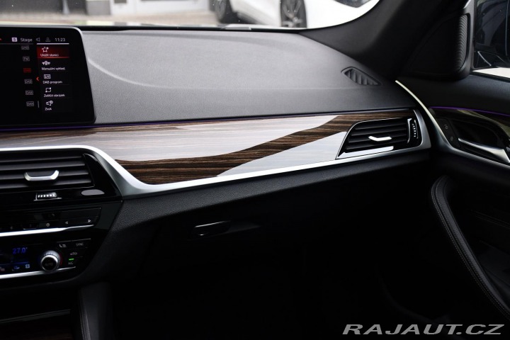 BMW 5 530d xD MSPORT ČR PANO TA 2021