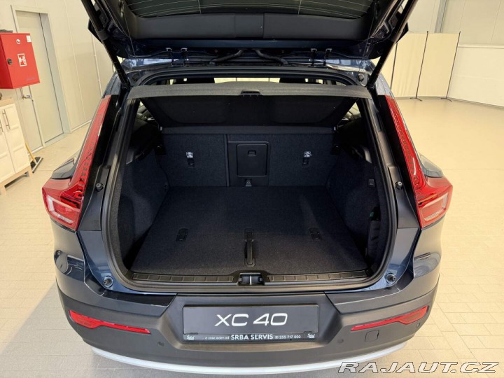 Volvo XC40 B3 2.0L 163 HP AT7 FWD CO 2026