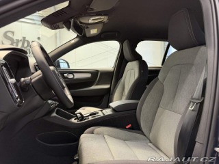 Volvo XC40 B3 2.0L 163 HP AT7 FWD CO 2026