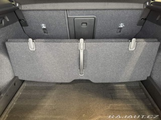 Volvo XC40 B3 2.0L 163 HP AT7 FWD CO 2026