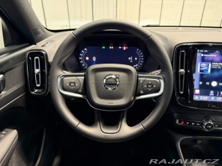 Volvo XC40 B3 2.0L 163 HP AT7 FWD CO 2026