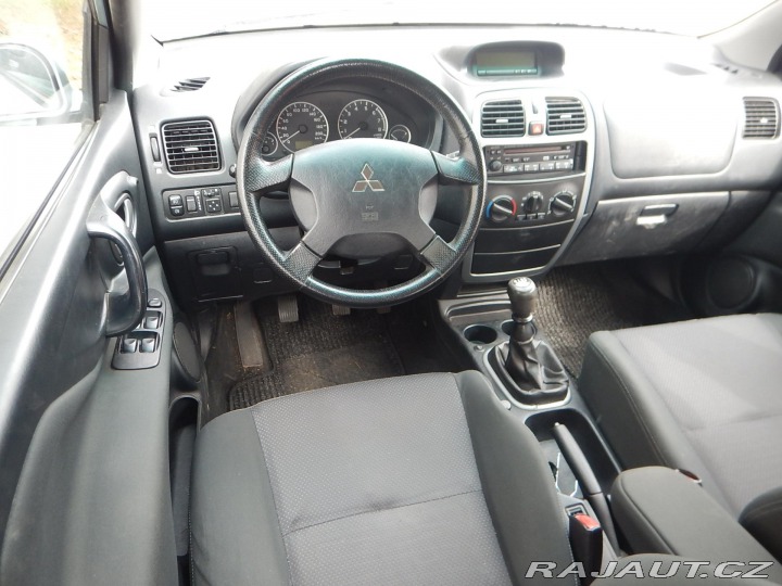 Mitsubishi Space Star 1.6i, 72 kW, KLIMA 2005