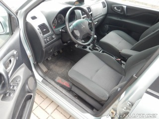 Mitsubishi Space Star 1.6i, 72 kW, KLIMA 2005