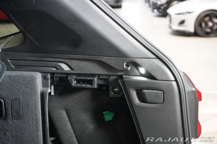 BMW iX3 RWD*HUD*TAŽNÉ*H/K*ACC*PAN 2021