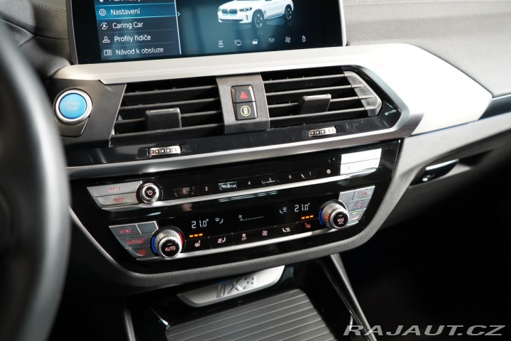 BMW iX3 RWD*HUD*TAŽNÉ*H/K*ACC*PAN 2021