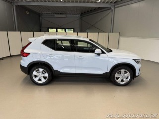 Volvo XC40 B3 2.0L 163 HP AT7 FWD CO 2026