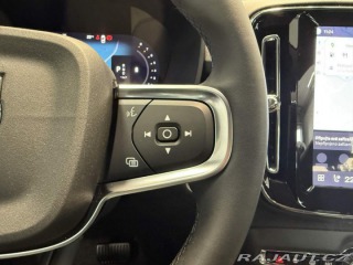 Volvo XC40 B3 2.0L 163 HP AT7 FWD CO 2026