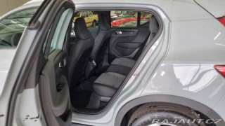 Volvo XC40 B3 2.0L 163 HP AT7 FWD CO 2026