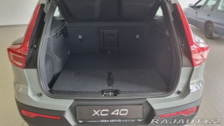 Volvo XC40 B3 2.0L 163 HP AT7 FWD CO 2026