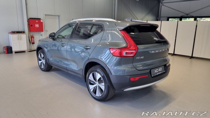 Volvo XC40 B3 2.0L 163 HP AT7 FWD CO 2026