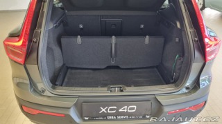 Volvo XC40 B3 2.0L 163 HP AT7 FWD CO 2026