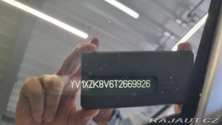 Volvo XC40 B3 2.0L 163 HP AT7 FWD CO 2026