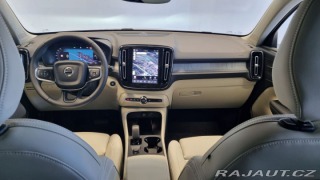 Volvo XC40 B3 2.0L 163 HP AT7 FWD CO 2026