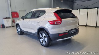 Volvo XC40 B3 2.0L 163 HP AT7 FWD CO 2026