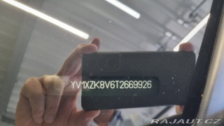 Volvo XC40 B3 2.0L 163 HP AT7 FWD CO 2026