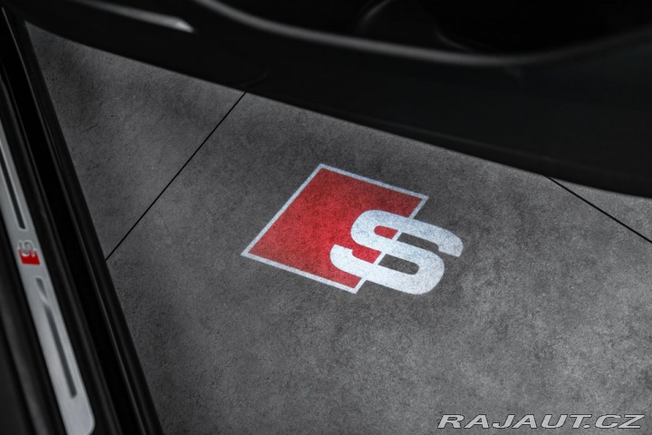 Audi SQ8 competition+, karbon, pan 2023