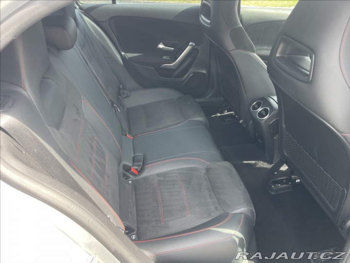 Mercedes-Benz A 2,0 A180d Automat 85kw AM 2021