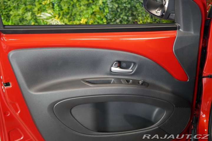 Toyota Aygo 1.0*M/T*CARPLAY*DAB*KAMER 2024