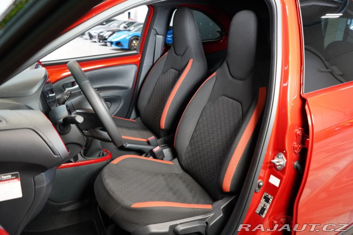 Toyota Aygo 1.0*M/T*CARPLAY*DAB*KAMER 2024