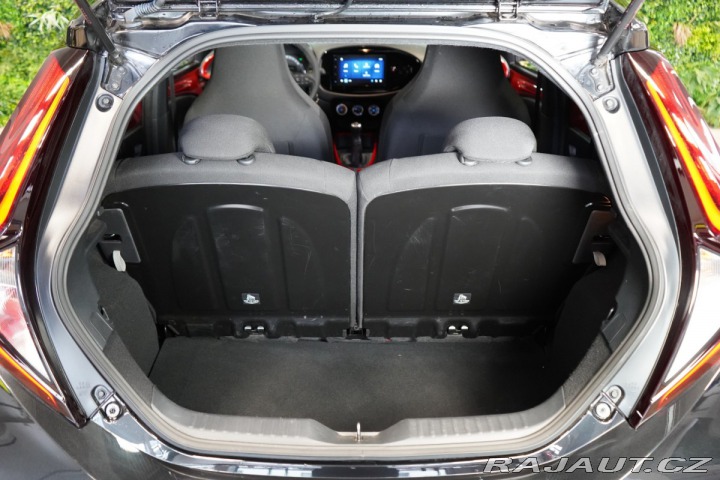 Toyota Aygo 1.0*M/T*CARPLAY*DAB*KAMER 2024