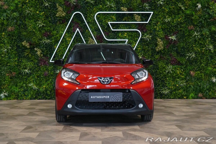 Toyota Aygo 1.0*M/T*CARPLAY*DAB*KAMER 2024