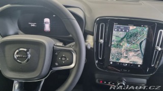 Volvo XC40 B3 2.0L 163 HP AT7 FWD CO 2026