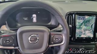 Volvo XC40 B3 2.0L 163 HP AT7 FWD CO 2026