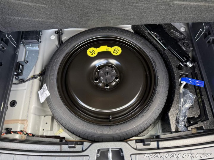 Volvo XC40 B3 2.0L 163 HP AT7 FWD CO 2026
