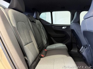 Volvo XC40 B3 2.0L 163 HP AT7 FWD CO 2026
