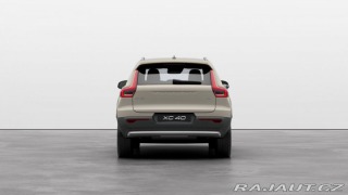 Volvo XC40 B3 2.0L 163 HP AT7 FWD CO 2026