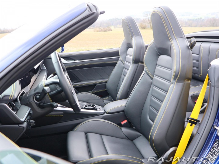 Porsche 911 3,0 V6 331kW 7MAN DPH Car 2021