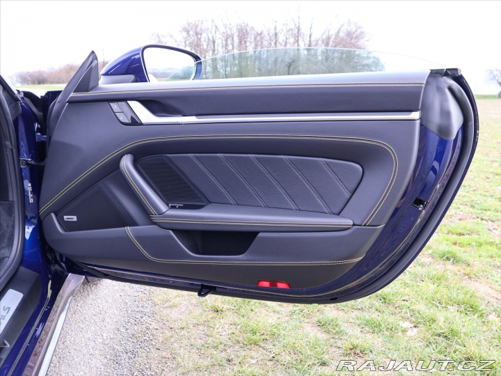 Porsche 911 3,0 V6 331kW 7MAN DPH Car 2021