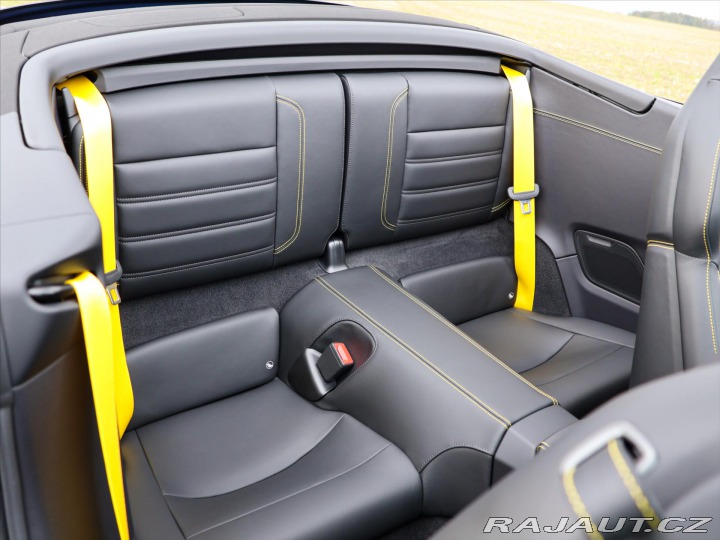 Porsche 911 3,0 V6 331kW 7MAN DPH Car 2021