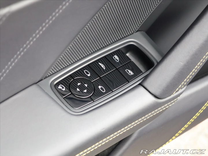 Porsche 911 3,0 V6 331kW 7MAN DPH Car 2021