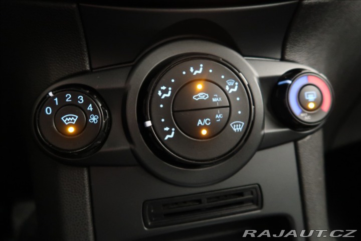Ford Fiesta 1,2 1.2i ČR 1. MAJ AC VÝH 2013