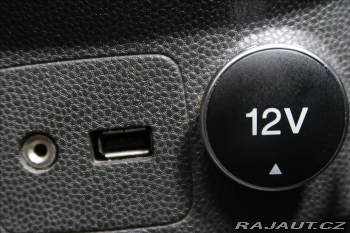 Ford Fiesta 1,2 1.2i ČR 1. MAJ AC VÝH 2013