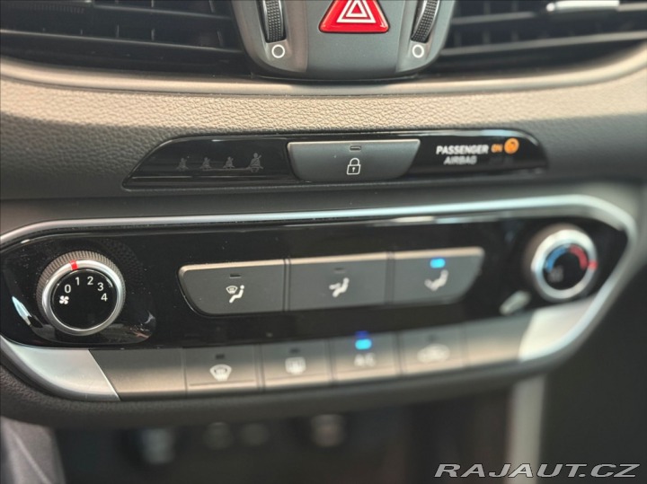 Hyundai i30 1,0 T-GDI COMFORT 1.MAJIT 2017