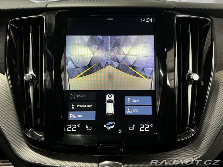 Volvo XC60 T8 AWD R-DESIGN, WEBASTO, 2020